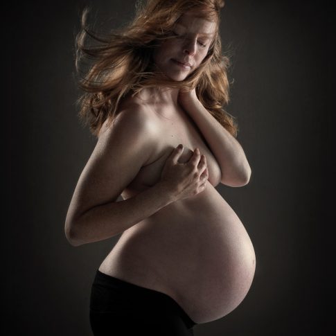 Pregnant - Portrait - HarderLee