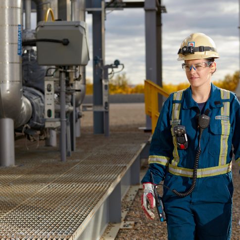 Female Oil & Gas - Commercial -HarderLee