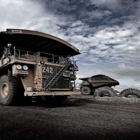 Haul Trucks Oil Sands - Industrial - Harderlee